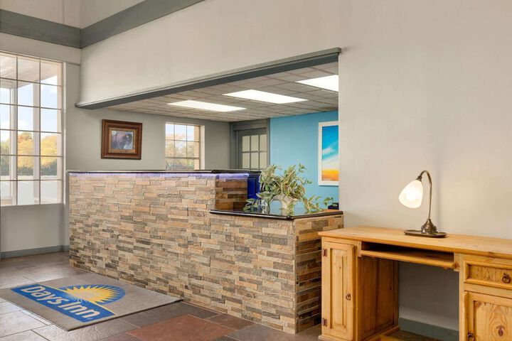 Hotel Interior 4 of 58