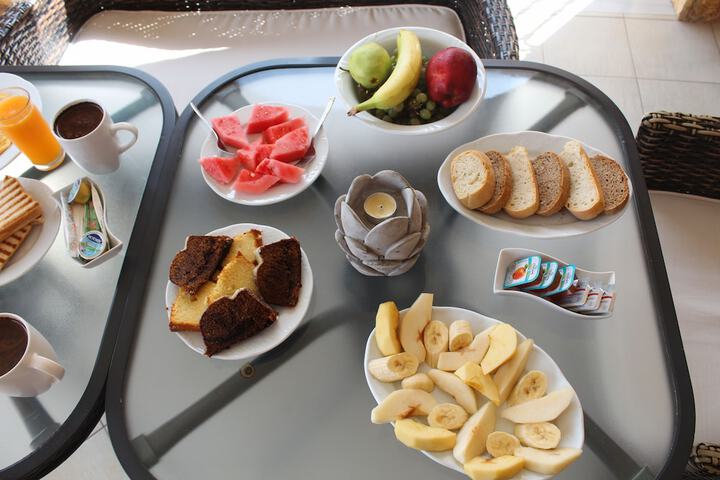 Breakfast/Coffee Service 77 of 99