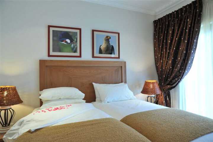 Room 6 of 35