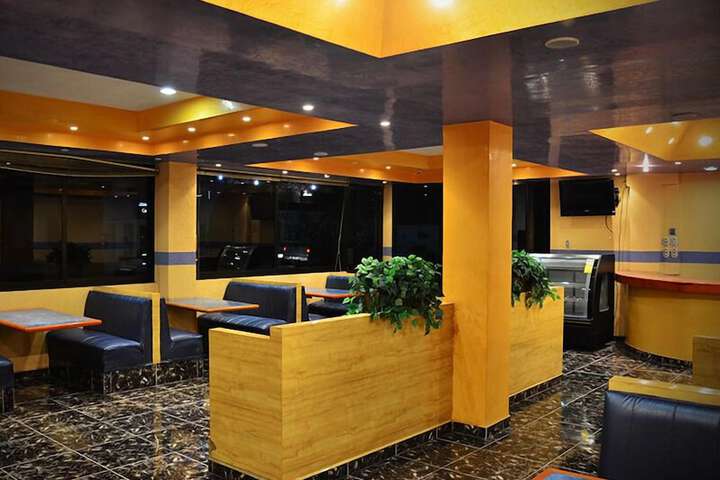 Dining Photos