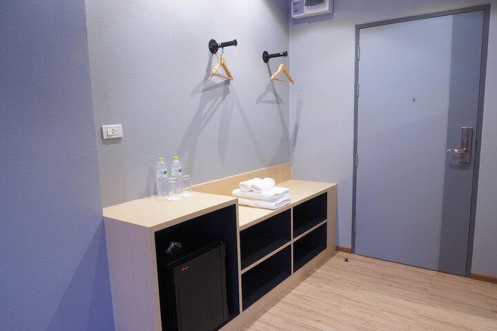 Room 34 of 61