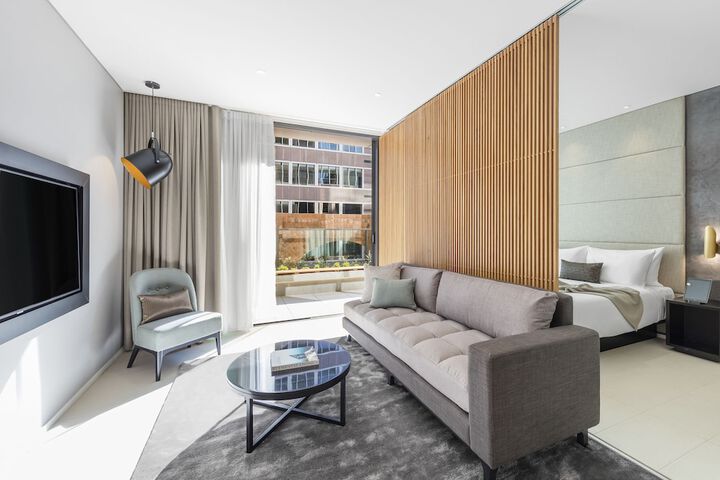 Room 20 of 32