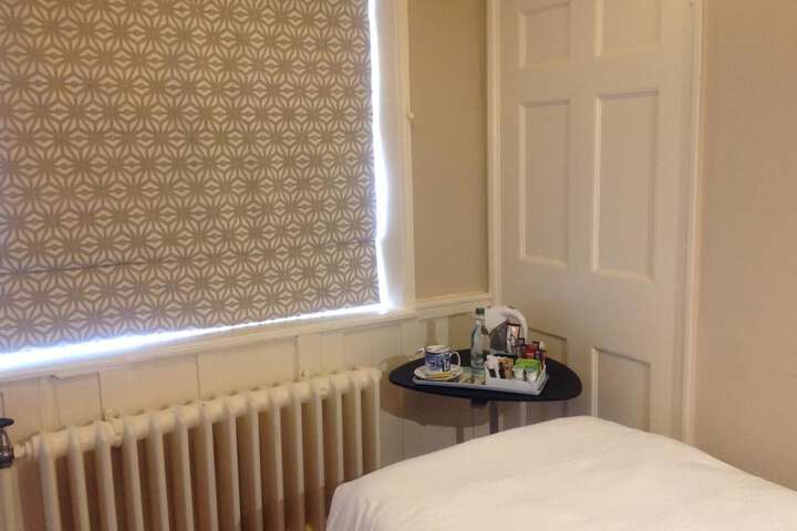 Room 10 of 36