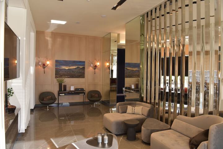 Hotel Interior 3 of 76