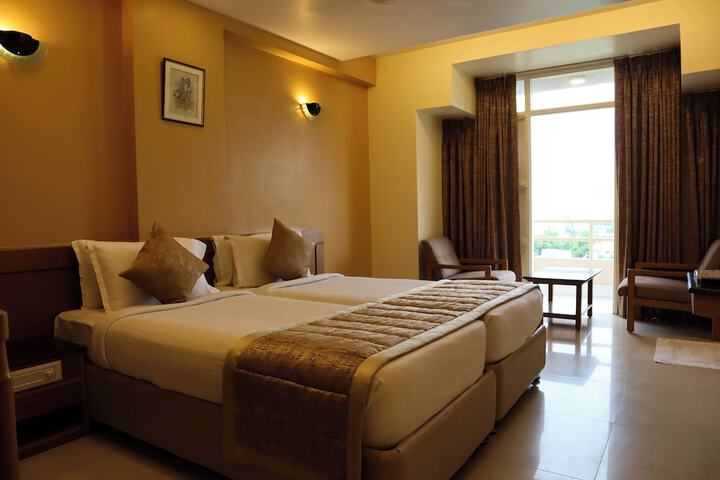 Room 5 of 22