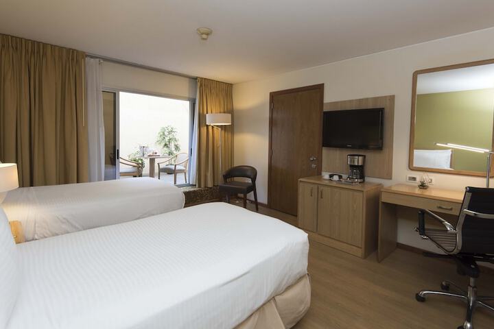 Room 34 of 125