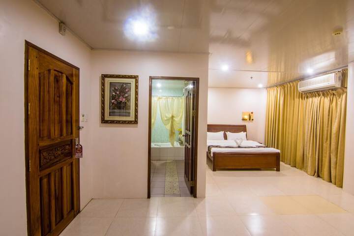 Room 21 of 70