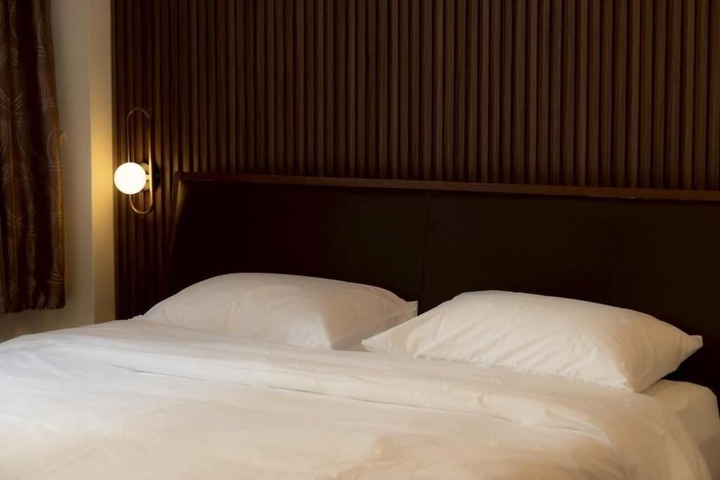 Room 3 of 22