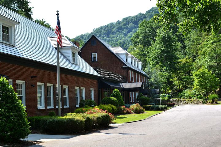 Hotel 227 of 243
