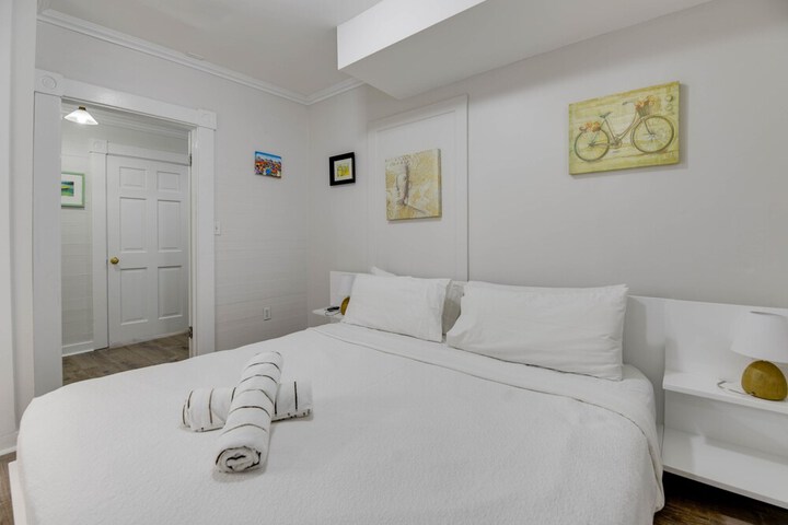 Room 18 of 30
