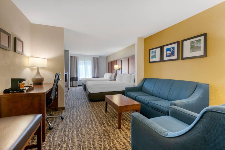 Room 10 of 39