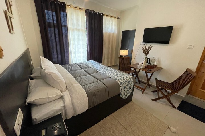 Room 9 of 51