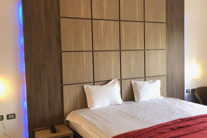 Room 15 of 71
