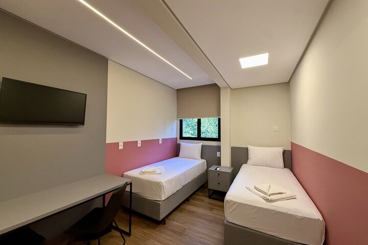 Room 15 of 26