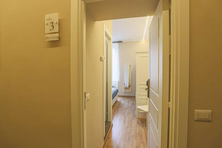 Room 19 of 33