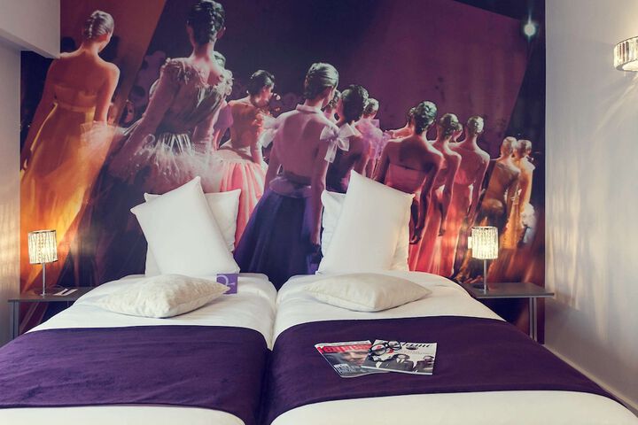 Room 22 of 136