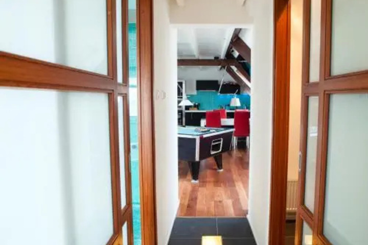 Room 3 of 16