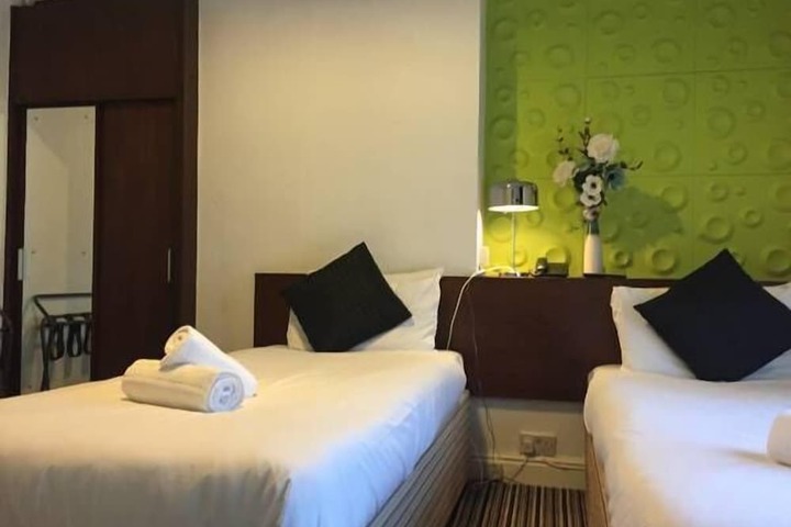 Room 15 of 67