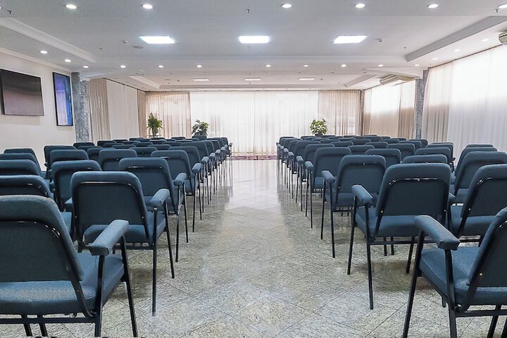 Ballroom/Hall 47 of 55