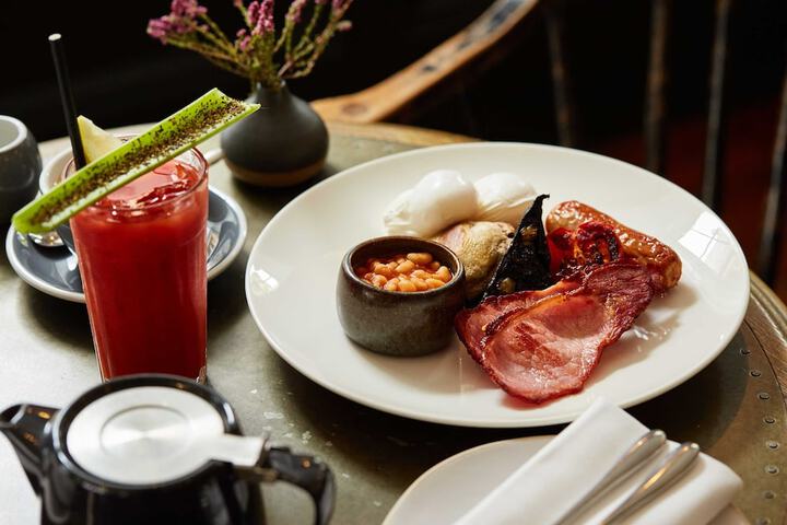 Breakfast/Coffee Service 82 of 102