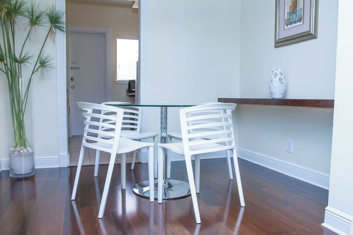 Dining Photos