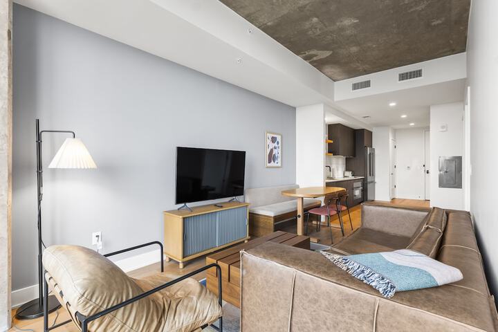 Room 513 of 860