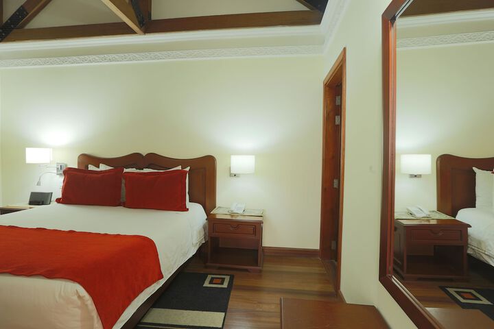 Room 5 of 46
