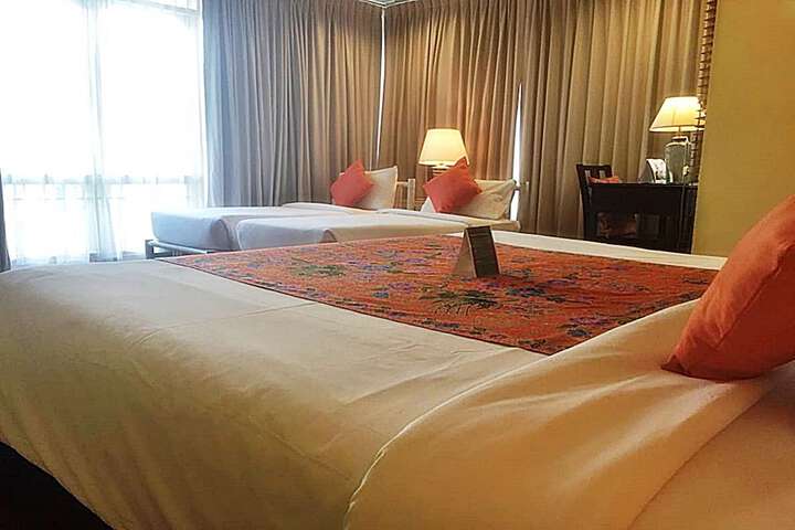 Room 22 of 98