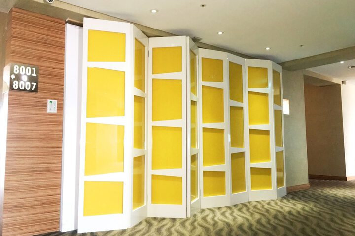 Ballroom/Hall 38 of 50