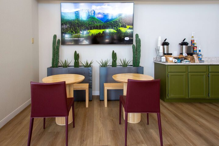 Breakfast area