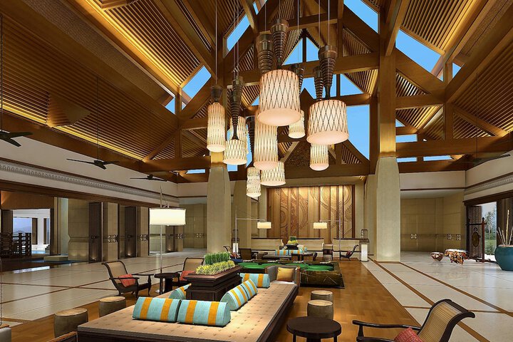 Entrance & Lobby