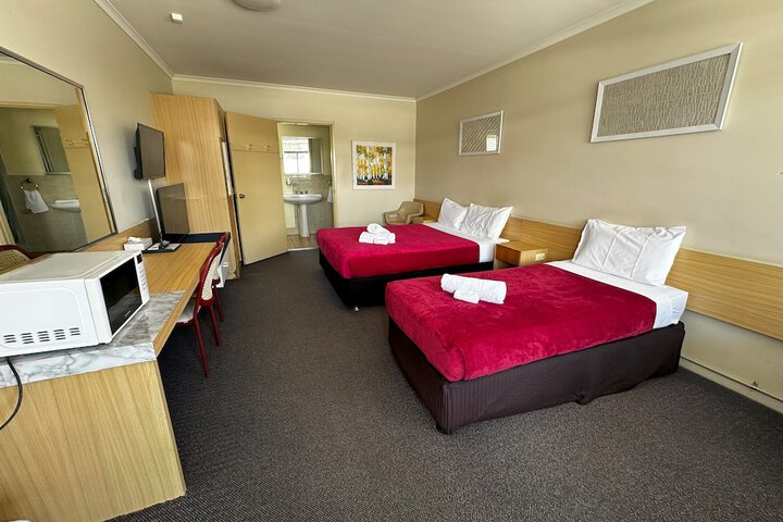 Room 26 of 75