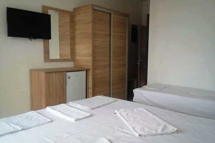 Room 51 of 100