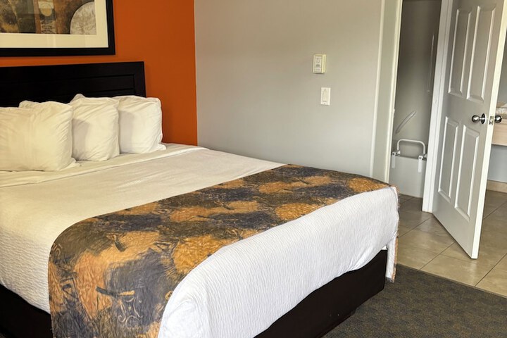 Room 18 of 49