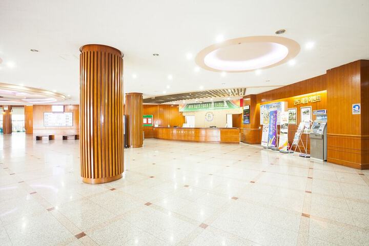 Hotel 2 of 12