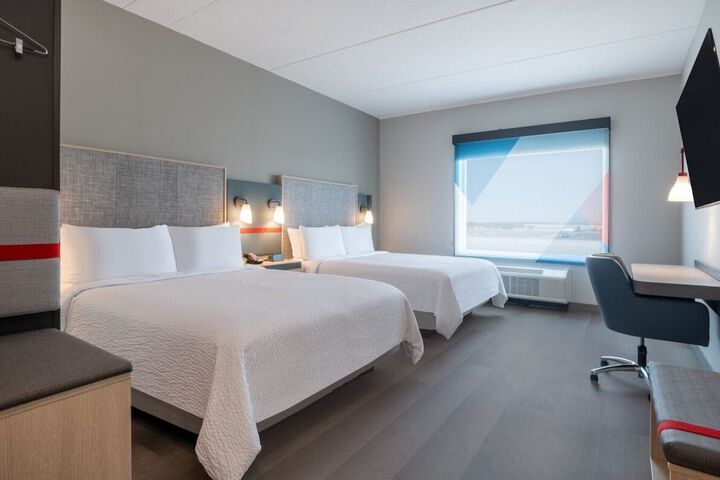 Room 2 of 35
