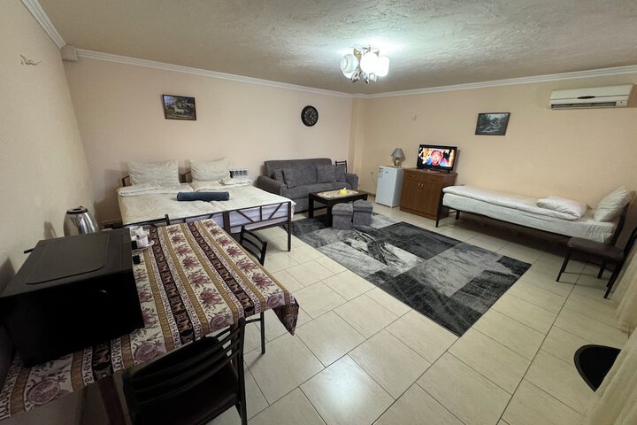 Room 20 of 32
