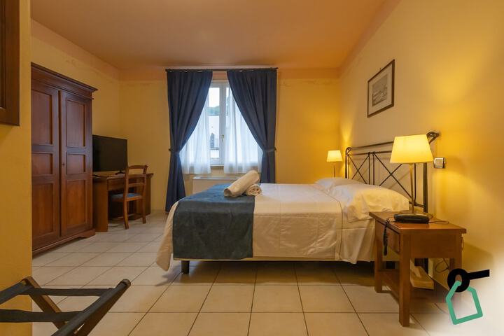 Room 14 of 40