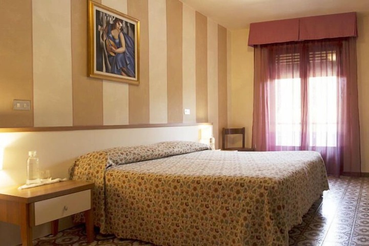 Room 14 of 56