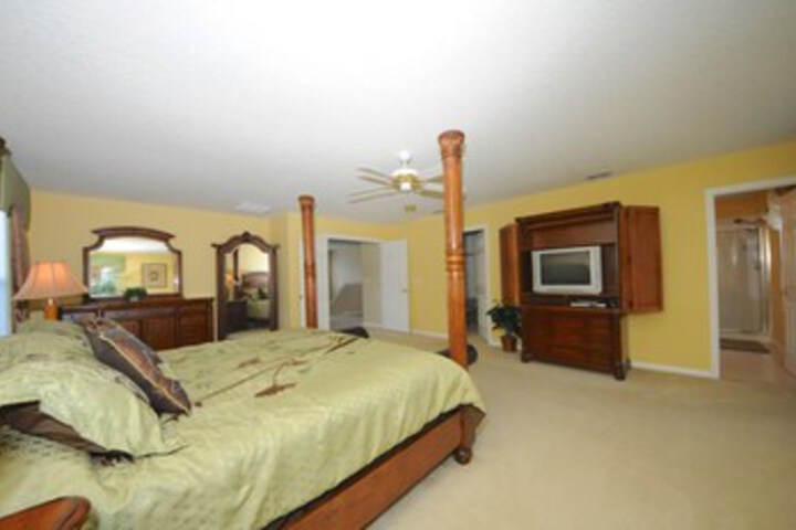 Room 34 of 44