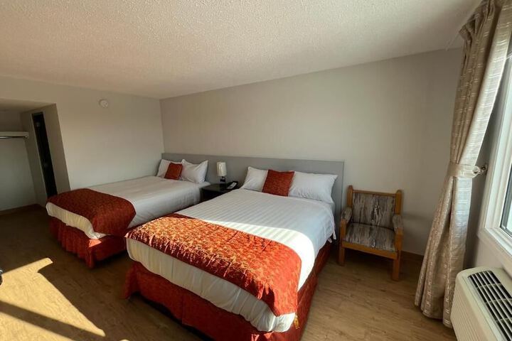 Room 6 of 19