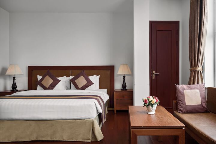 Room 15 of 82