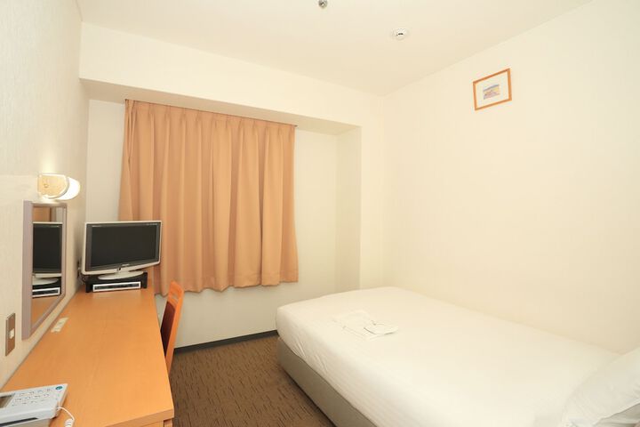 Room 12 of 23