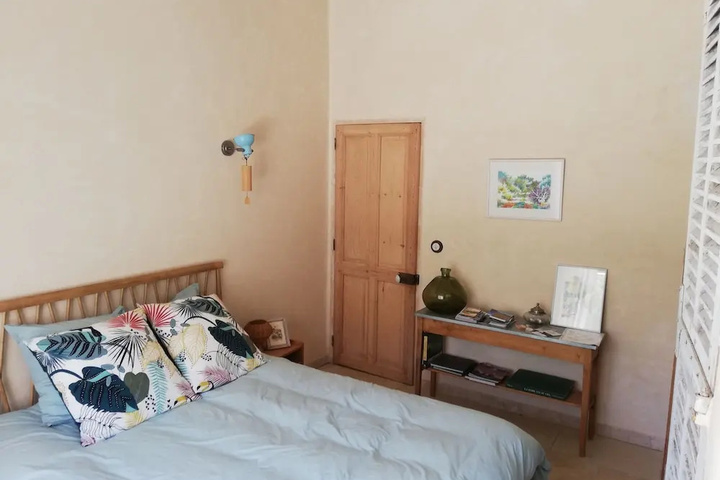 Room 2 of 13