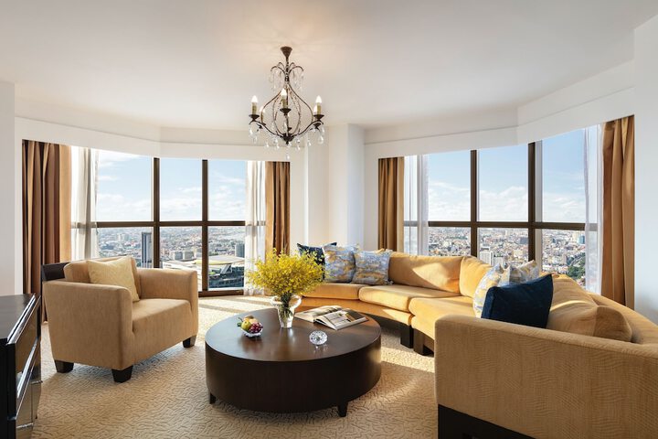 Room 42 of 220