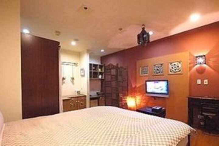 Room 15 of 73