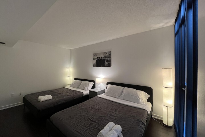 Room 9 of 70