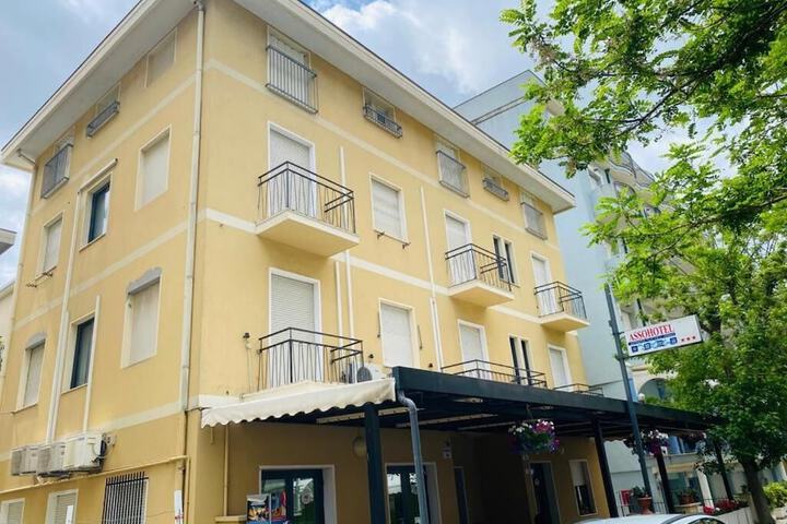 Hotel 49 of 49