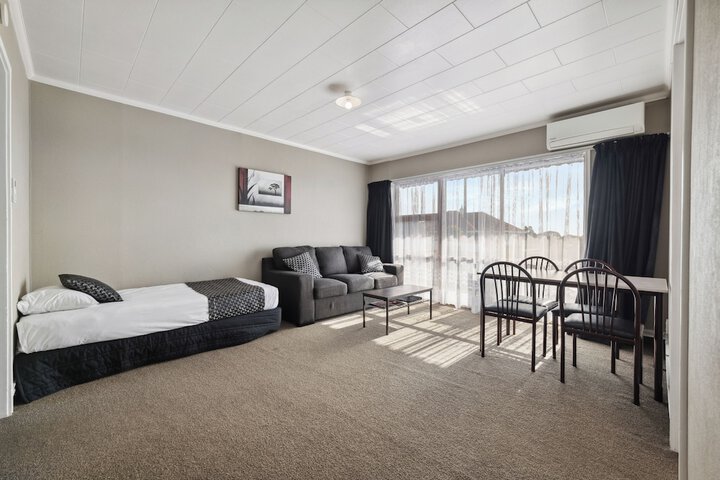 Room 34 of 72