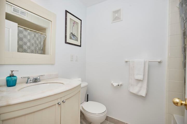 Room 18 of 21